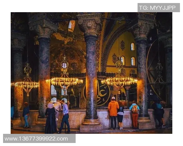 巴黎与伊斯坦堡的文化交融与历史碰撞之旅